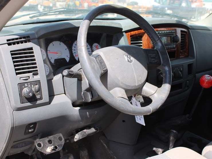 2006-dodge-ram-2500-image-22