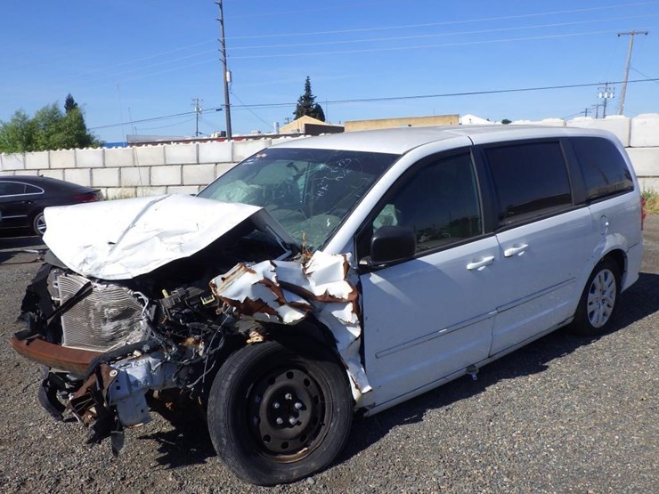 2015-dodge-grand-caravan-image-2