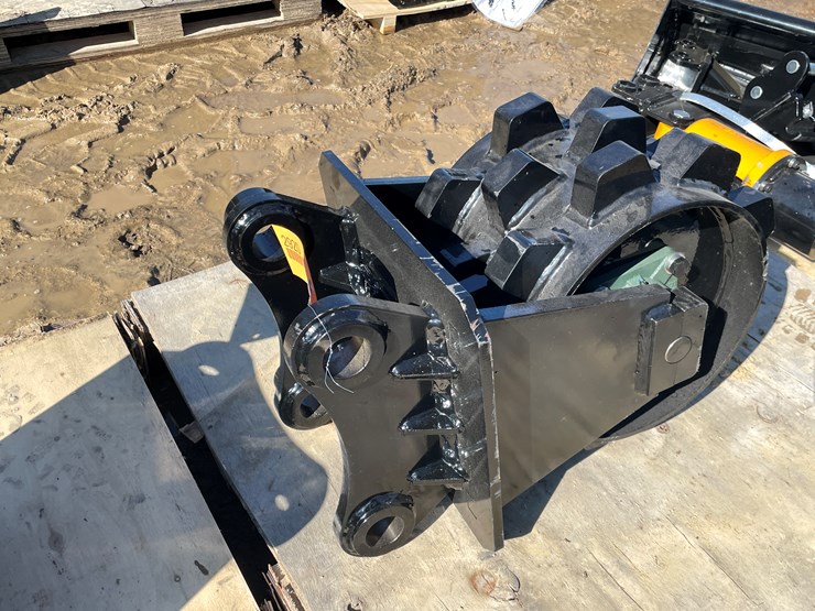 caterpillar-307-image-5