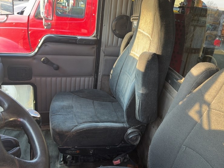 2006-kenworth-t800-image-14