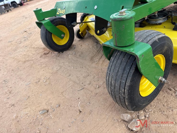 john-deere-z445-image-6