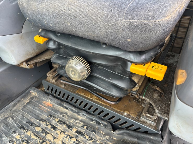 2001-komatsu-pc200-lc-image-67