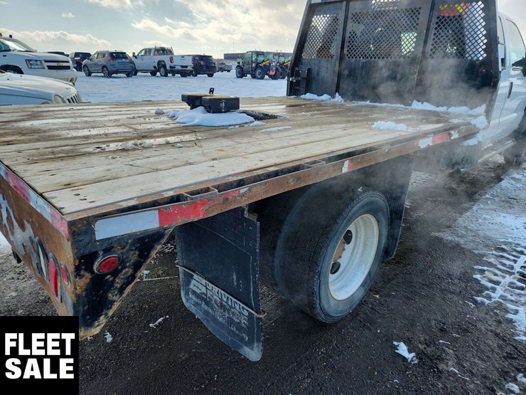 2015-ford-f550-image-35