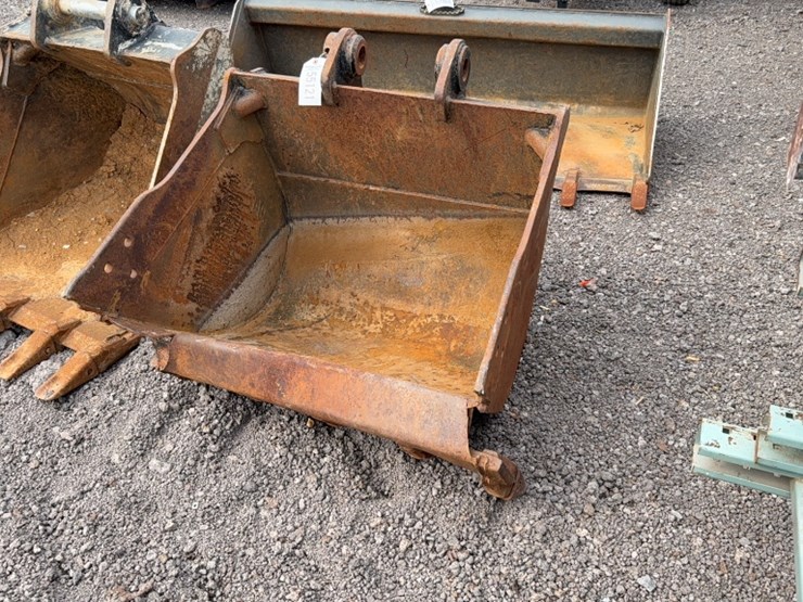 caterpillar-36-image-2