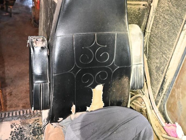 #122-•-sawyer's-cab-image-7