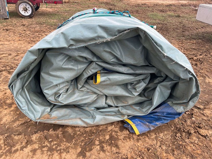 single-lane-18'-inflatable-dry-slide-image-11