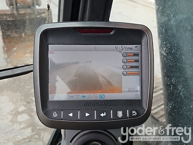 2022-doosan-dx225-lc-image-44