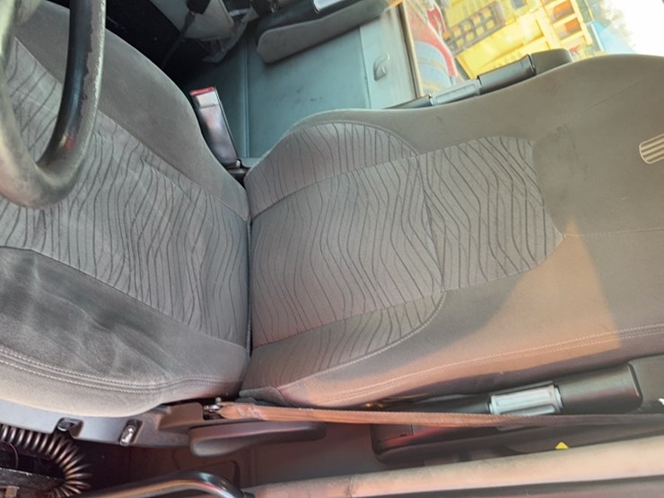 2019-kenworth-t680-image-15