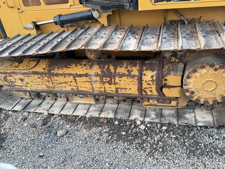 caterpillar-d5k2-lgp-image-10
