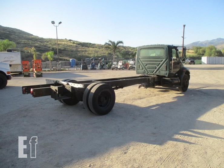 2002-international-durastar-4300-image-3