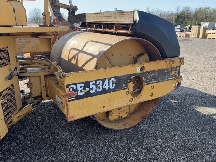 caterpillar-cb-534c-image-4