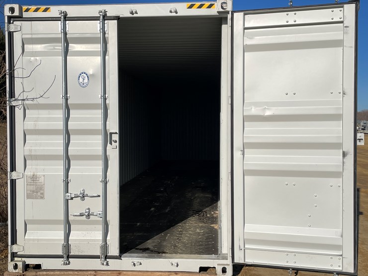 #111-•-40'-high-cube-multi-door-shipping-container-image-12