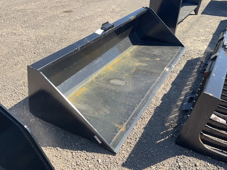 #1038-•-90"-skid-steer-smooth-bucket-image-2