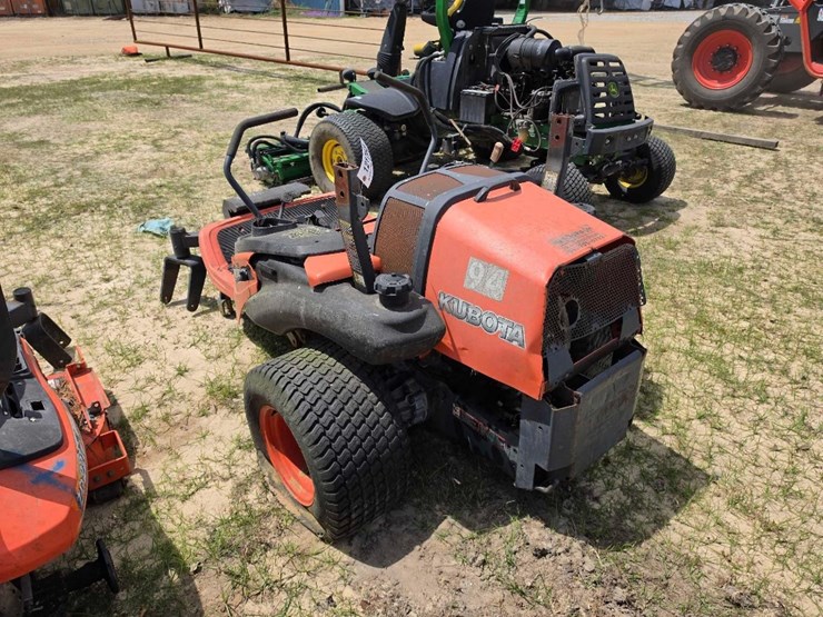 kubota-zd331-image-2