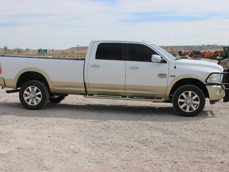 2015-ram-2500-laramie-longhorn-image-6