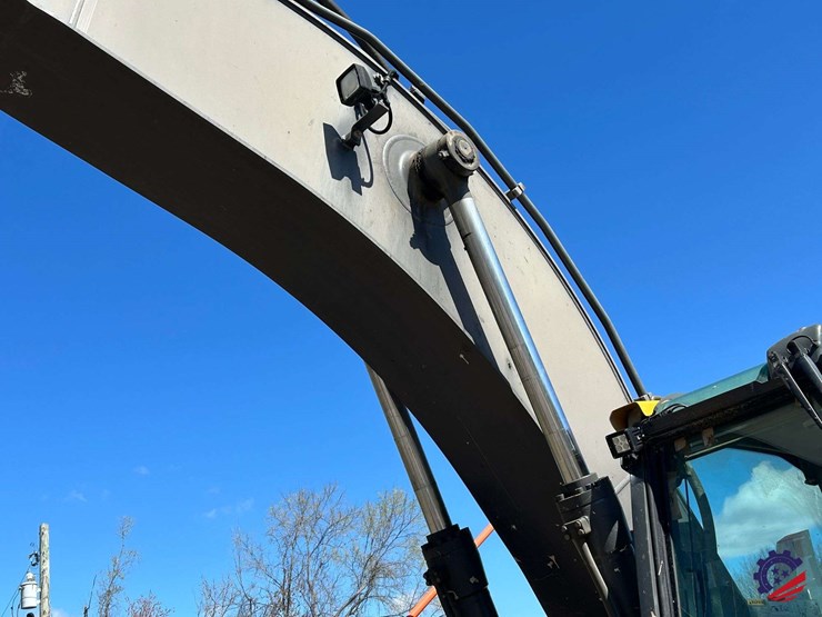 2018-volvo-ec220el-image-21