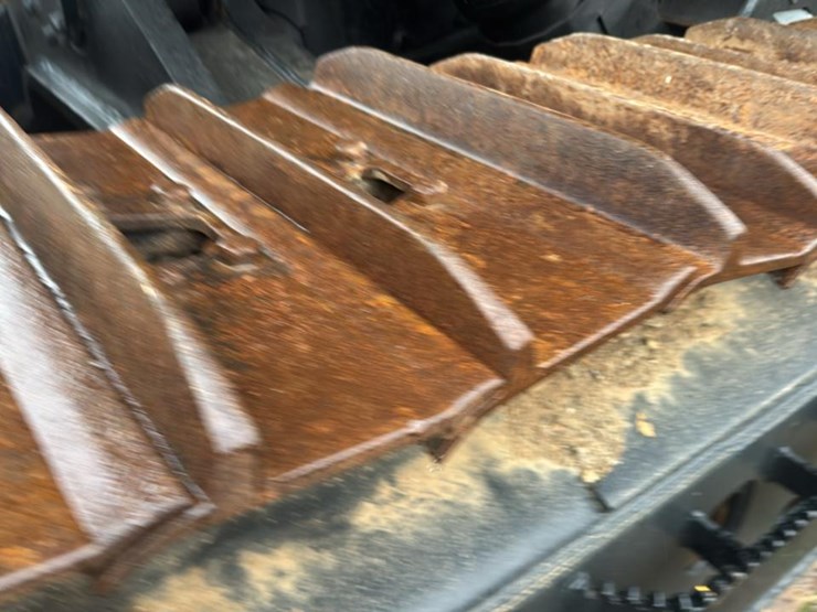 2010-tigercat-lx822c-image-37