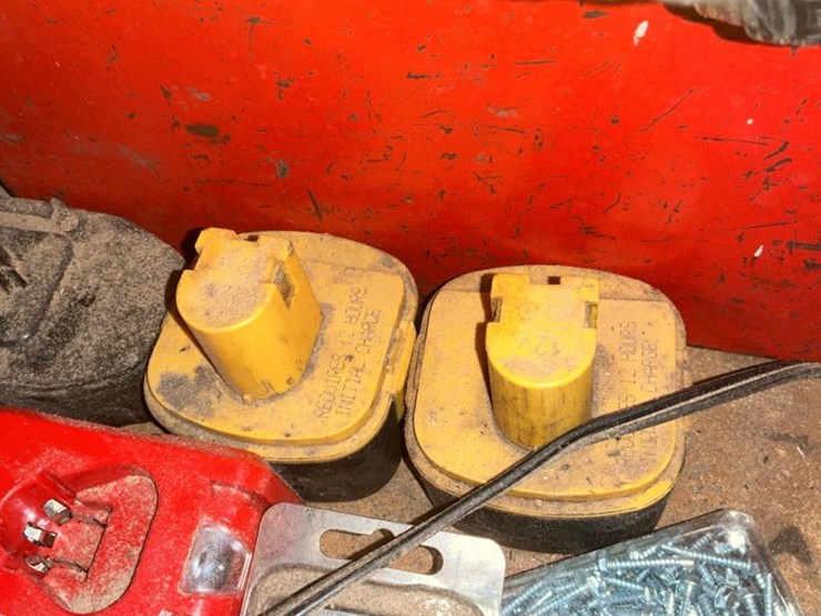 #106-•-tools-and-tool-chests-image-5