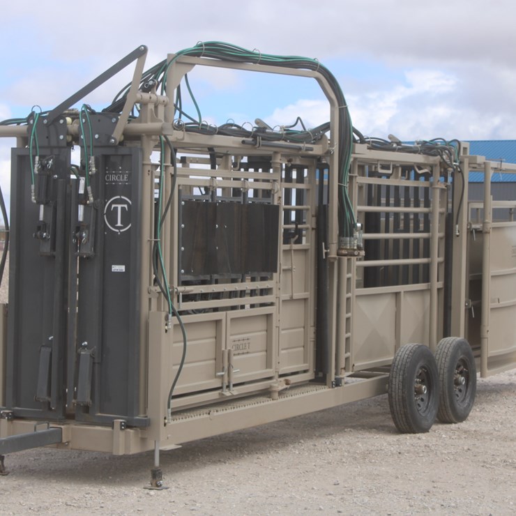 #1083 • New CIRCLE T Portable Complete Cattle Processing System