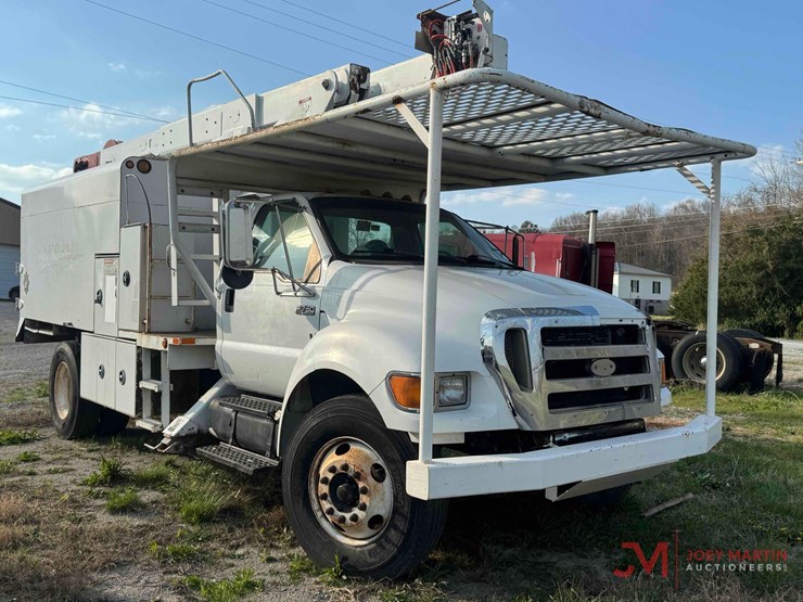 2006-ford-f750-xl-image-1