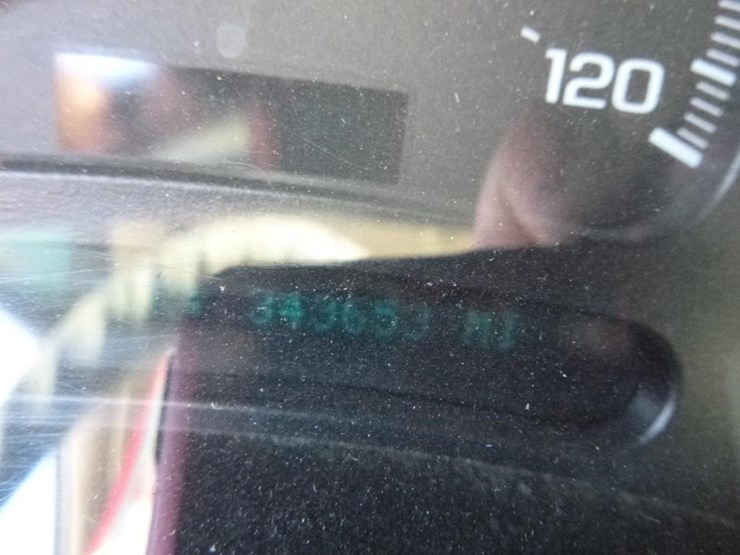 2005-chevrolet-3500-image-18