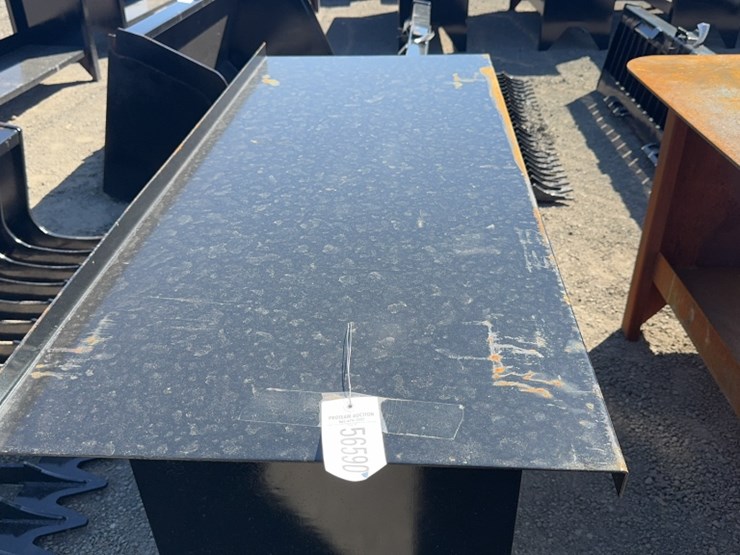 #1036-•-60"-metal-work-bench-image-2