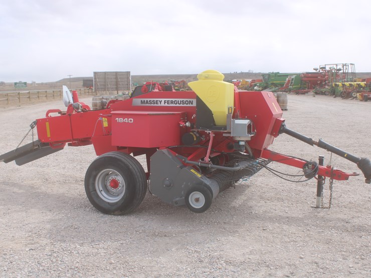 2015-massey-ferguson-1840-image-6