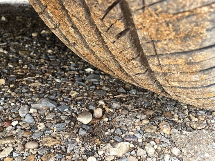 2008-cadillac-cts-4-door-sedan-(240,710-miles)-image-19