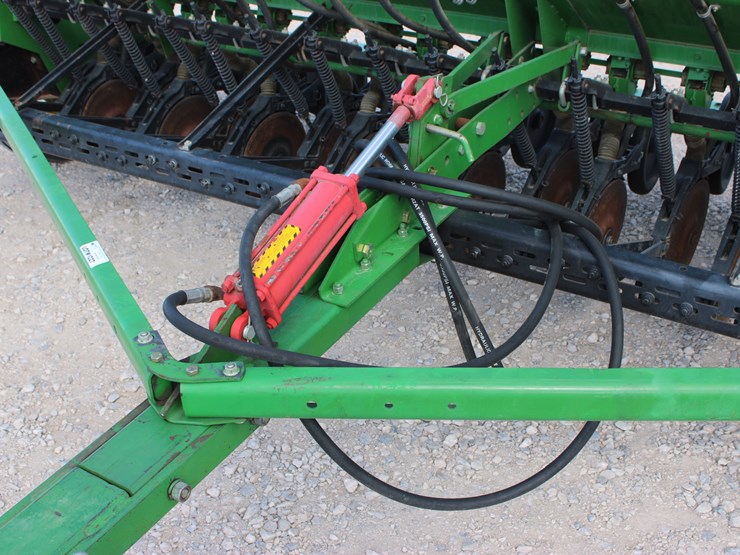 john-deere-450-image-11