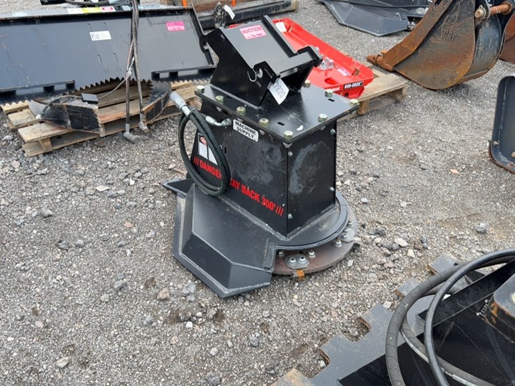 #2012-•-blue-diamond-28"-excavator-disc-mulcher-image-1