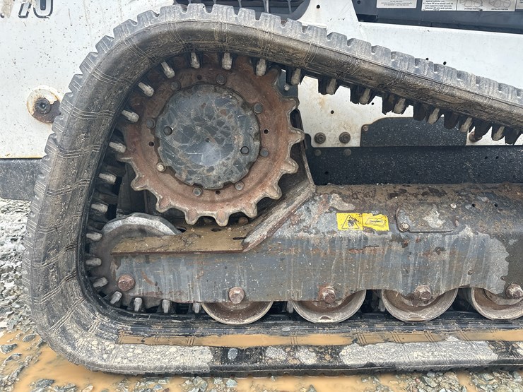 2022-bobcat-t770-image-61