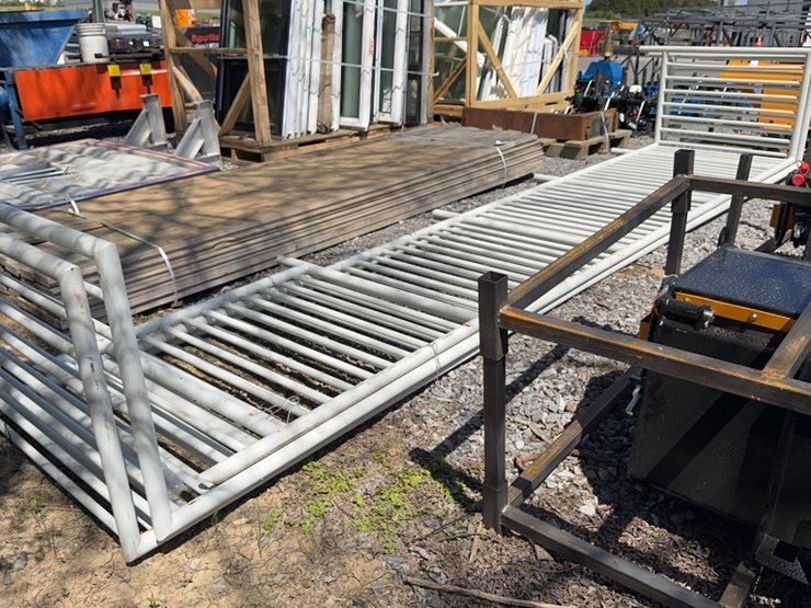 #6089-•-pallet-of-hand-rail-image-2