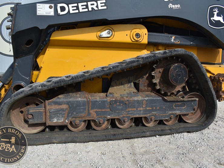 2023-deere-333g-image-23