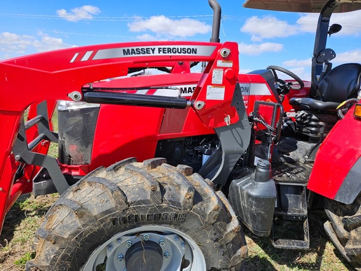 massey-ferguson-4710-image-13