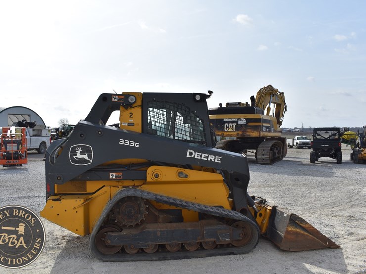 2021-deere-333g-image-8