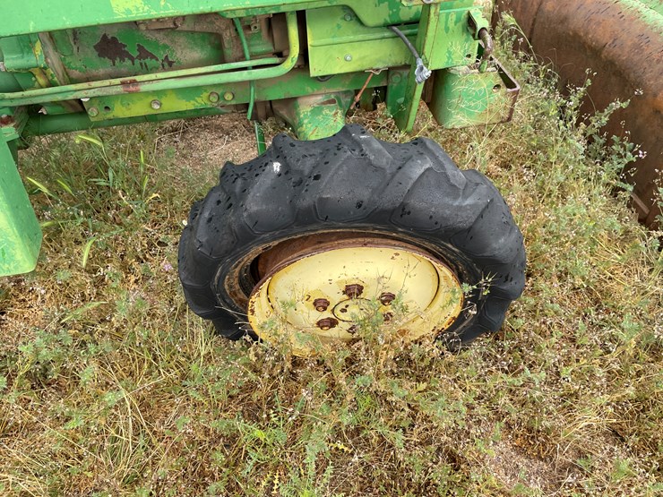 john-deere-1050-image-21