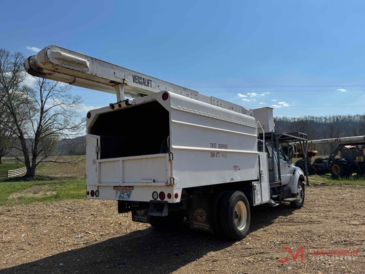 2003-ford-f750-xl-image-4