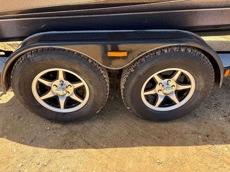 2005-triton-tr-196-w/-tandem-axle-boat-trailer-image-40