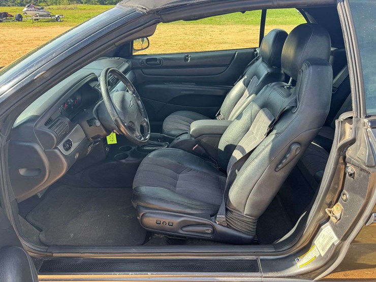 2005-chrysler-sebring-touring-convertible-coupe---87,039-miles-image-12