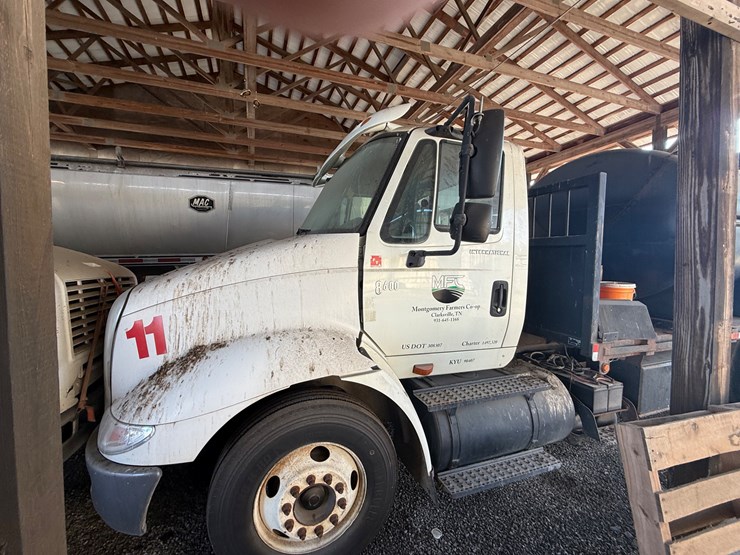 2003-case-ih-8600-image-1