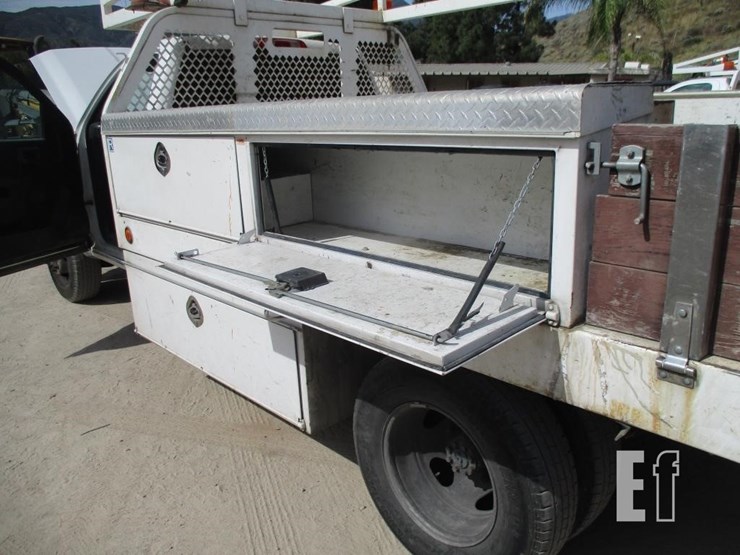 2017-chevrolet-3500hd-image-12