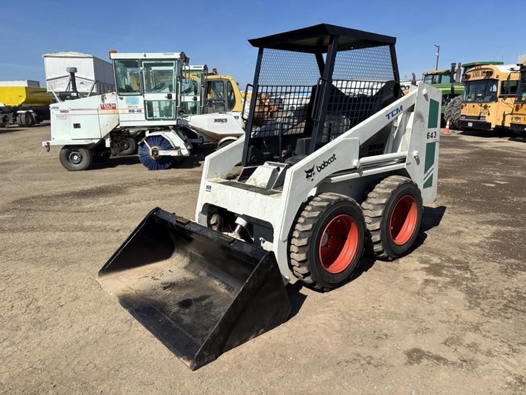 bobcat-643-image-1