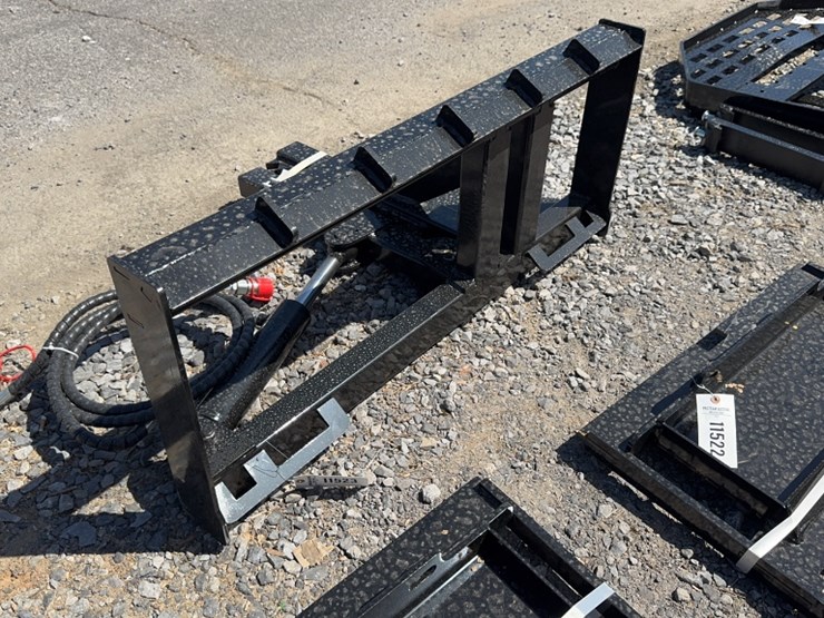 #6067-•-future-skid-steer-tree-puller-image-4