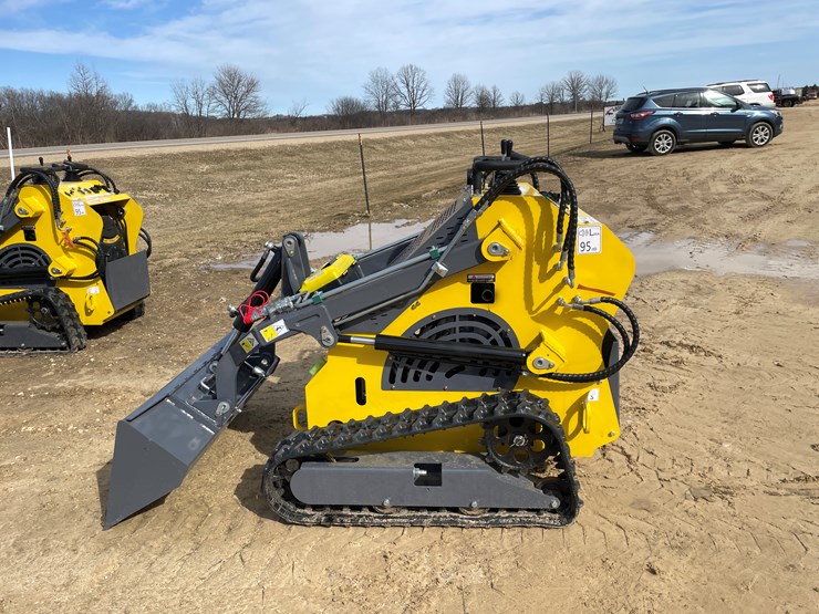 #212-•-landhonor-mini-skid-steer-loader-image-7