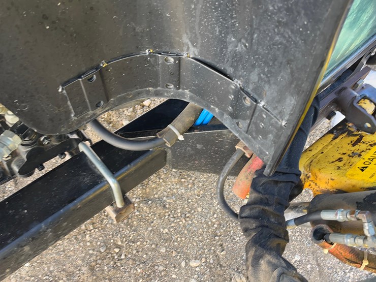 new-holland-tn70da-image-37