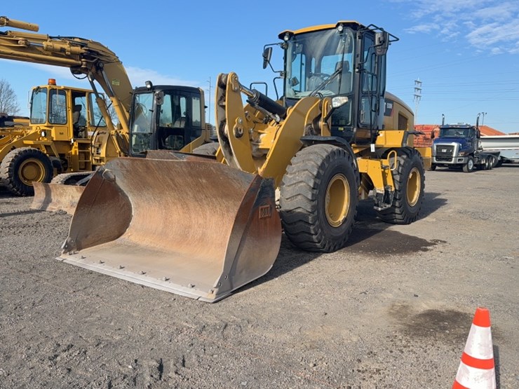 caterpillar-930-image-1