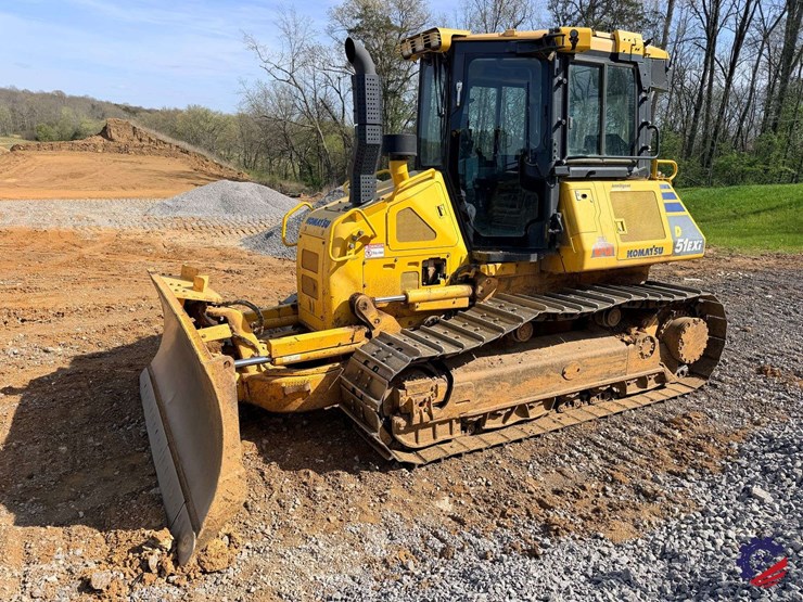 2018-komatsu-d51exi-24-image-1