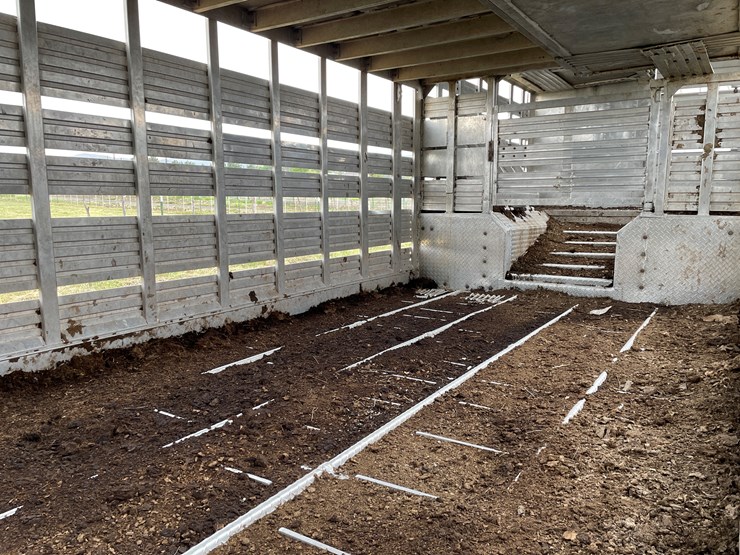 #4008-•-1978-barrett-cattle-trailer-(az-title)-image-12