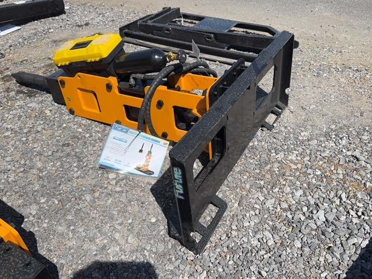 #6069-•-future-skid-steer-hyd-breaker-image-4