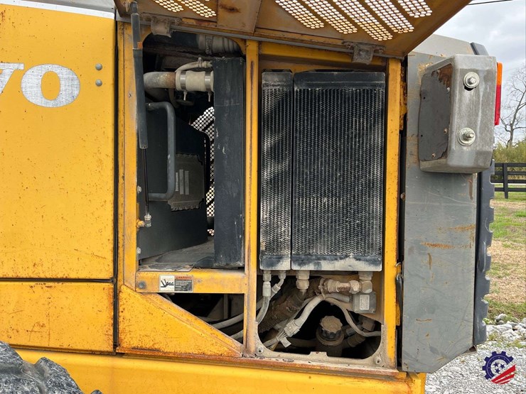 2003-volvo-g710b-image-35